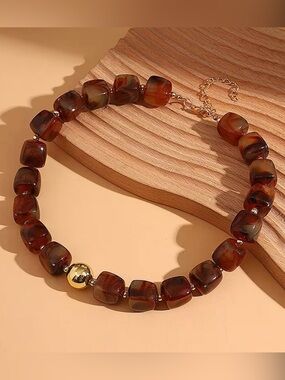 Brown Agate Bead Necklace with Gold Accent